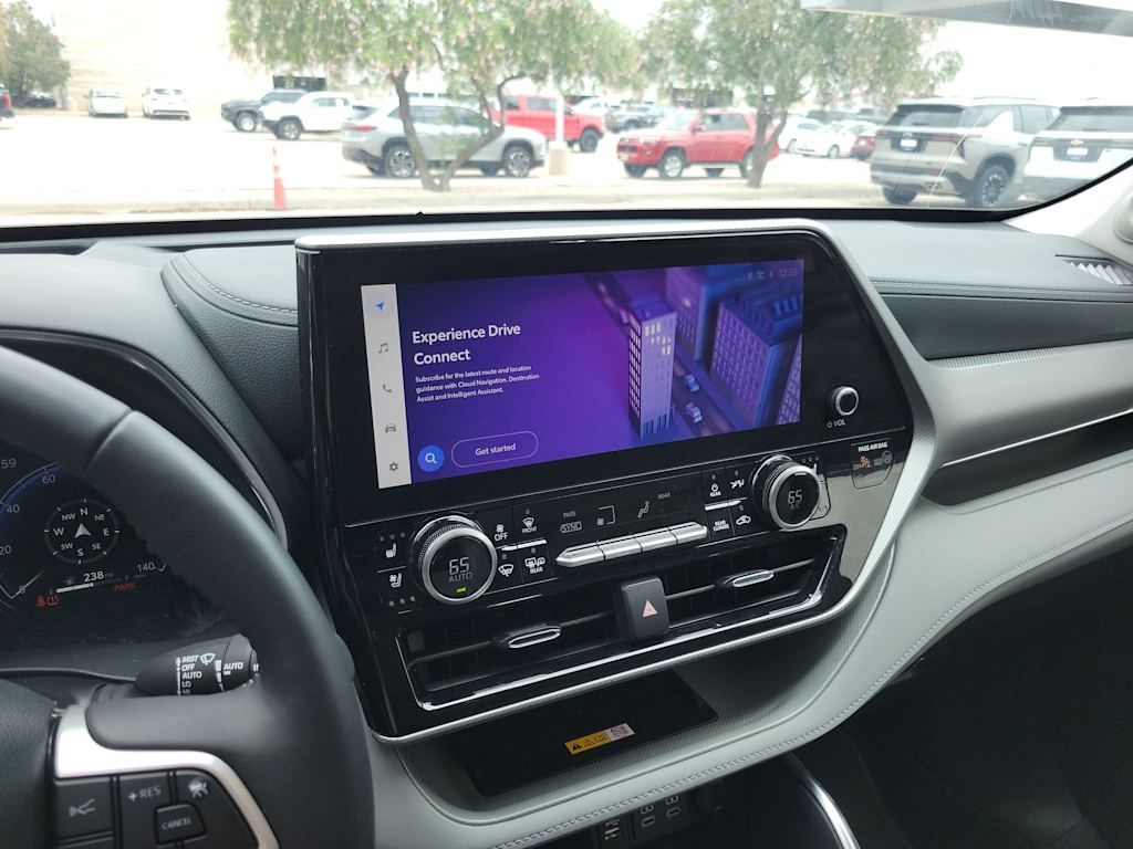 Thumbnail: 2025 Toyota Highlander - 15