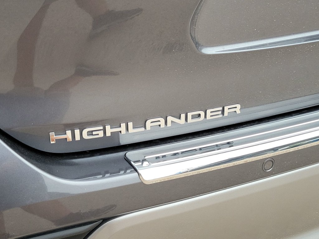 Thumbnail: 2025 Toyota Highlander - 7