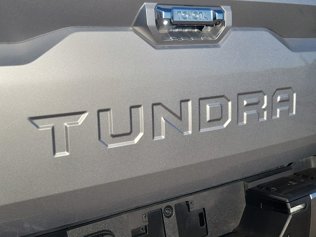 Thumbnail: 2024 Toyota Tundra - 6