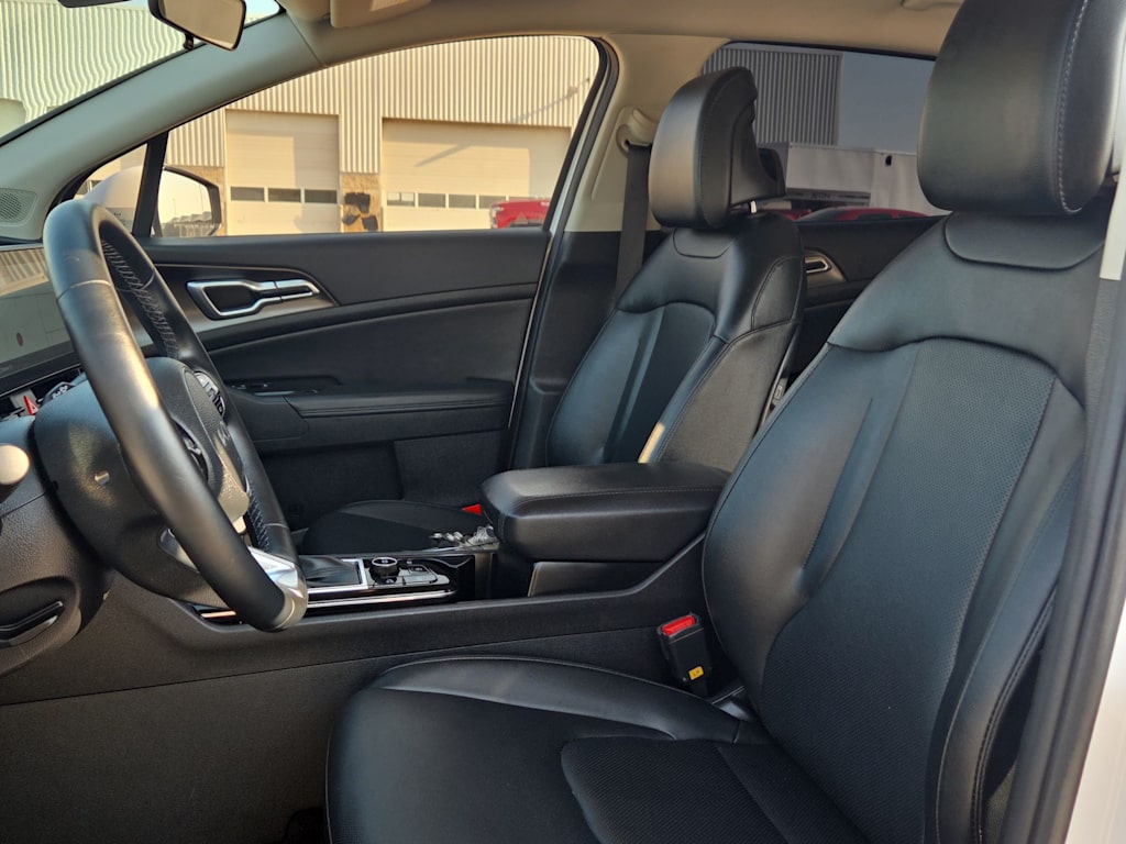 Thumbnail: 2025 Kia Sportage - 11