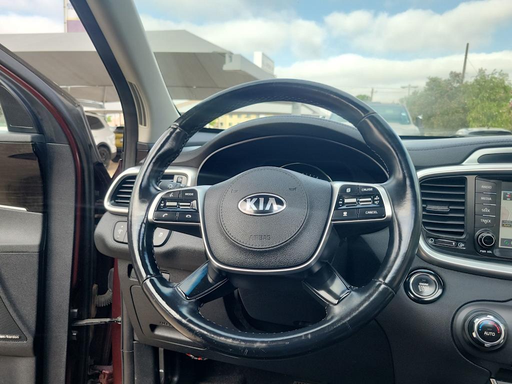 Thumbnail: 2019 Kia Sorento - 14