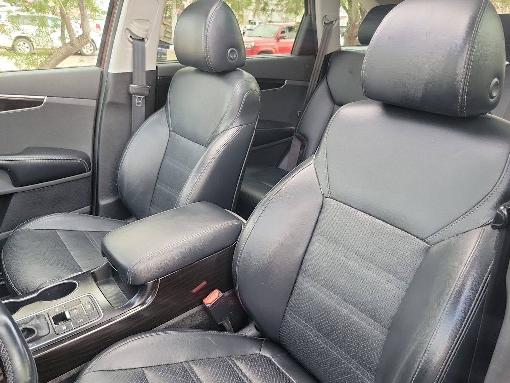 Thumbnail: 2019 Kia Sorento - 11