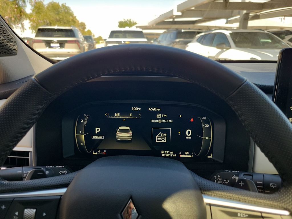 Thumbnail: 2025 Mitsubishi Outlander - 17