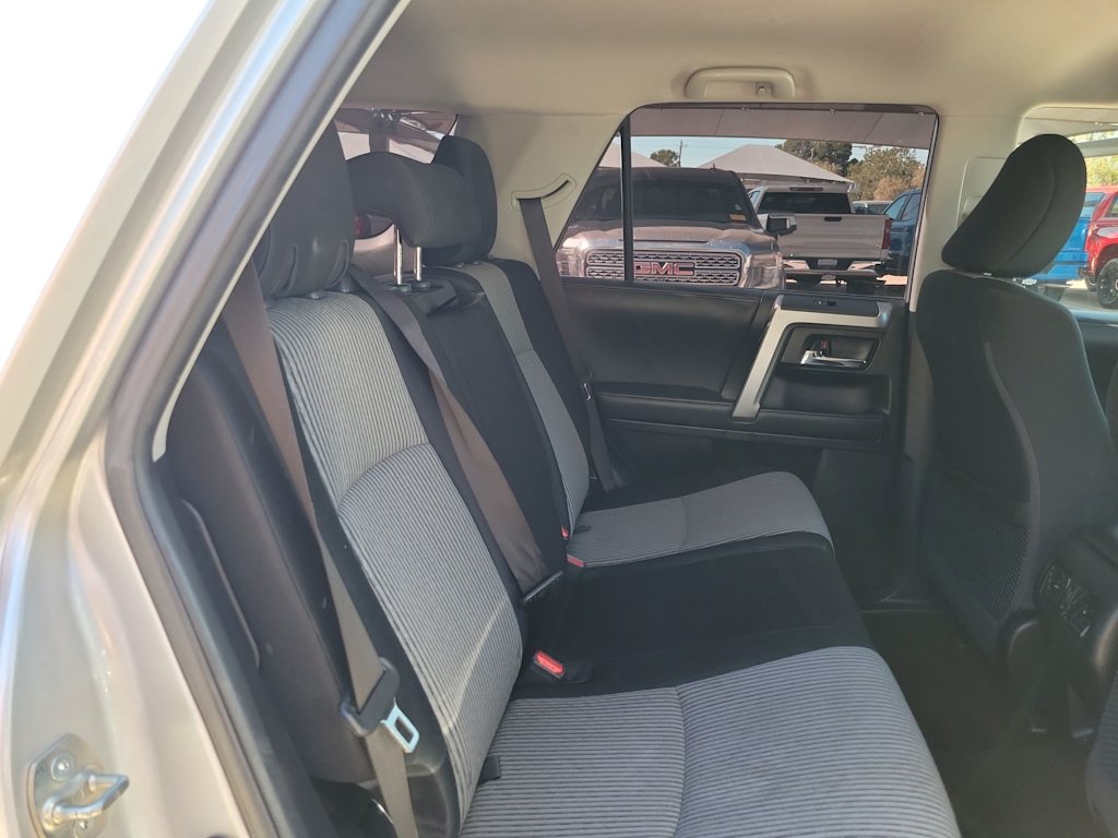 Thumbnail: 2022 Toyota 4Runner - 20