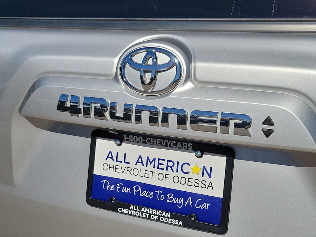 Thumbnail: 2022 Toyota 4Runner - 7