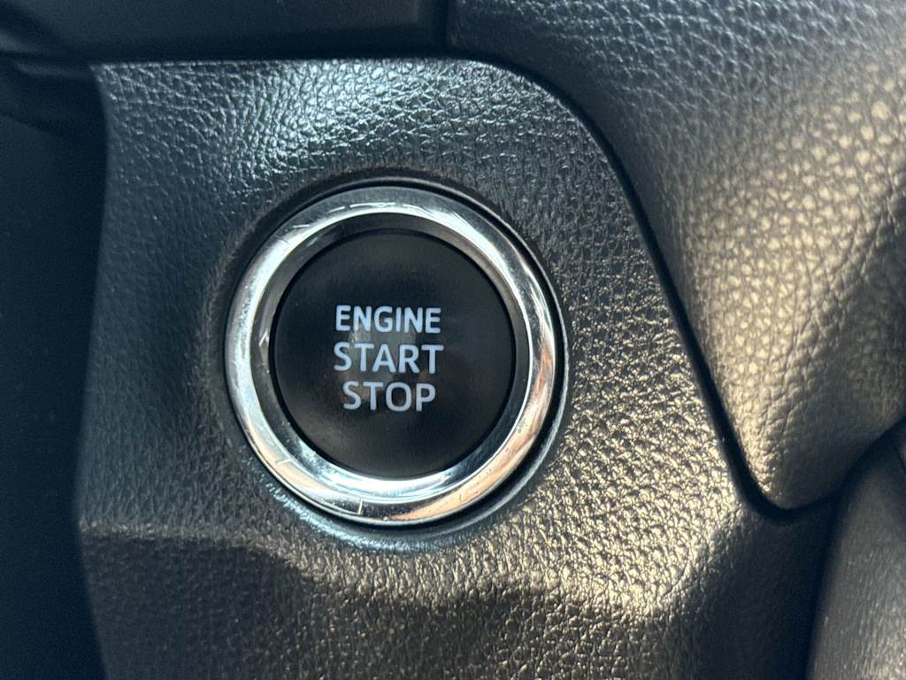 Thumbnail: 2019 Toyota RAV4 - 24