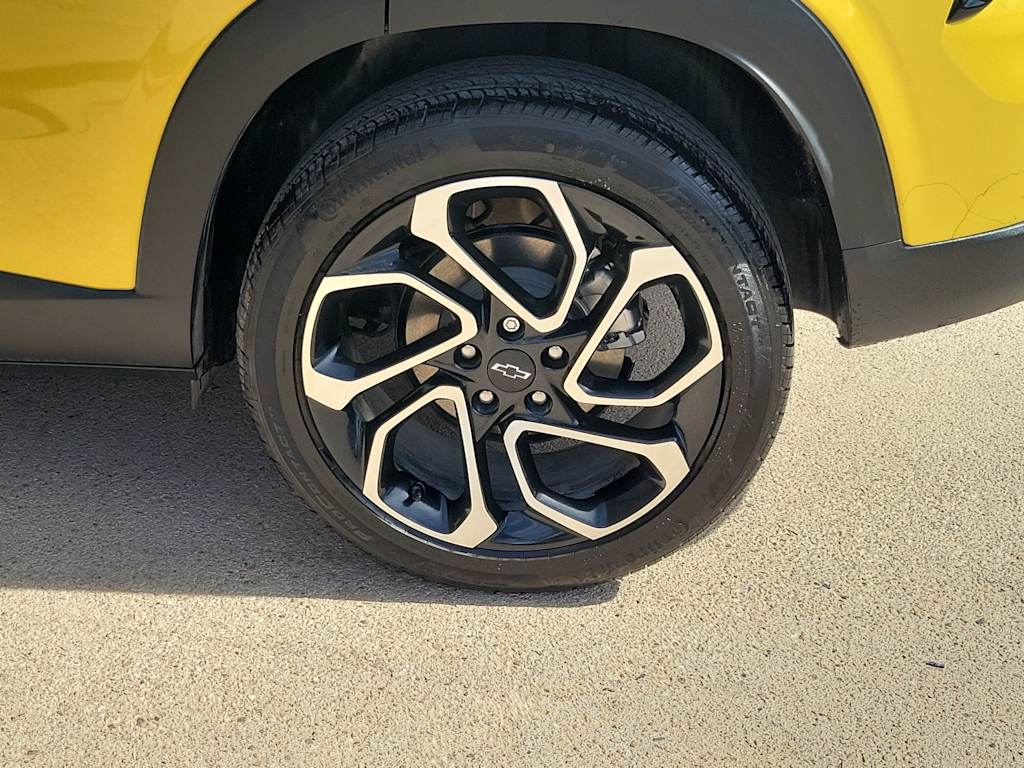 Thumbnail: 2025 Chevrolet Trax - 8