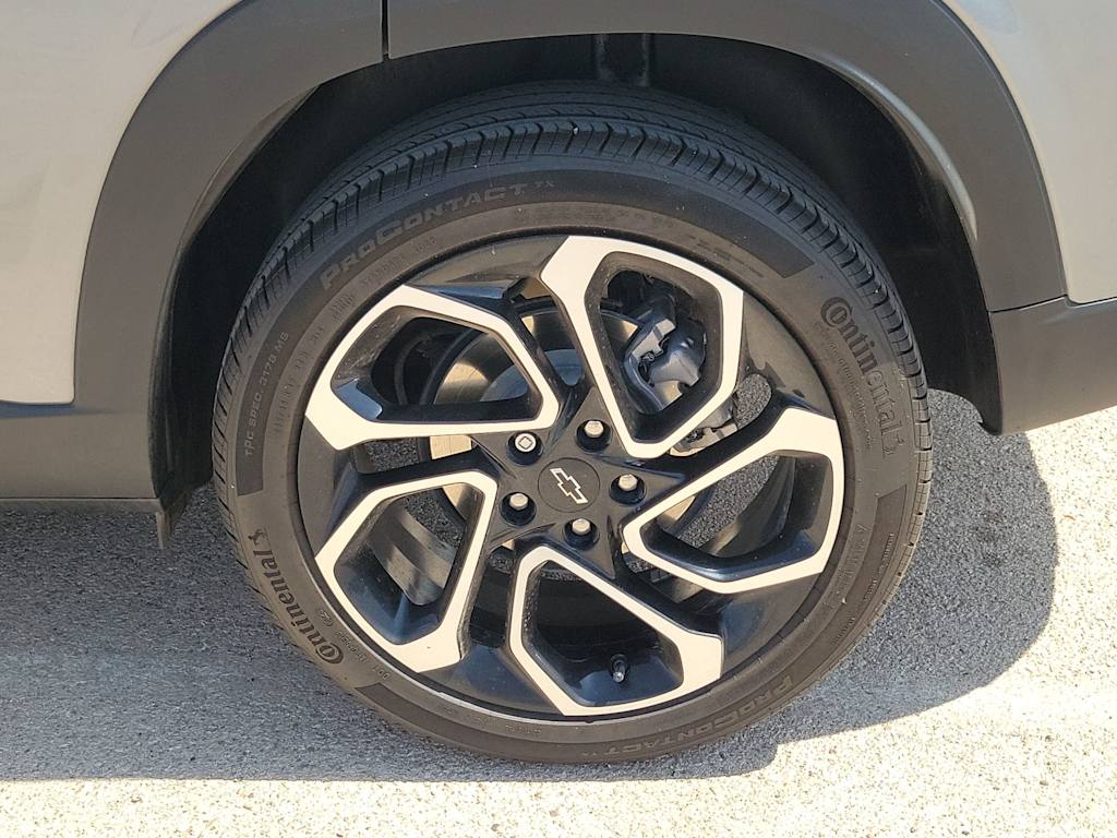 Thumbnail: 2025 Chevrolet Trax - 8