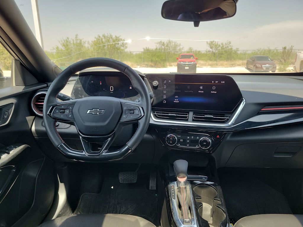 Thumbnail: 2025 Chevrolet Trax - 10