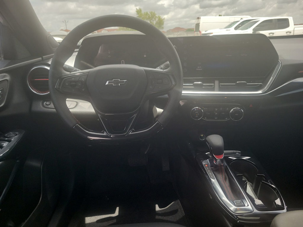 Thumbnail: 2025 Chevrolet Trax - 10