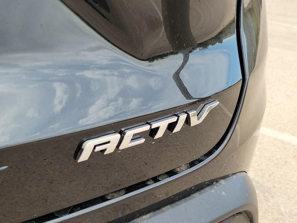 Thumbnail: 2026 Chevrolet Trax - 7