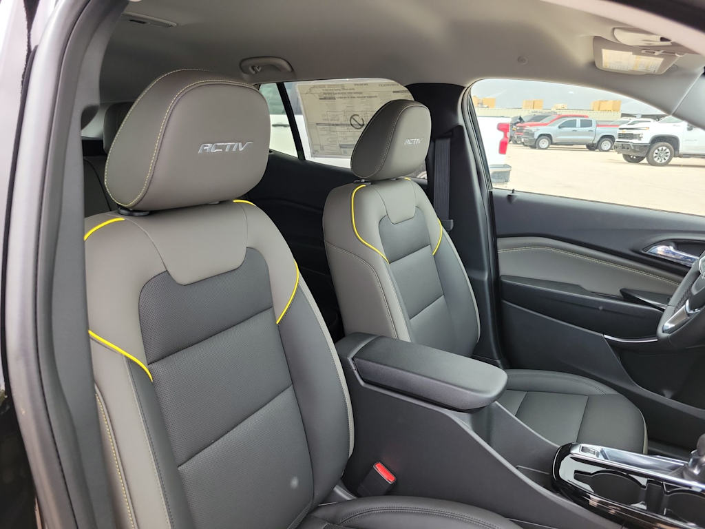 Thumbnail: 2026 Chevrolet Trax - 12