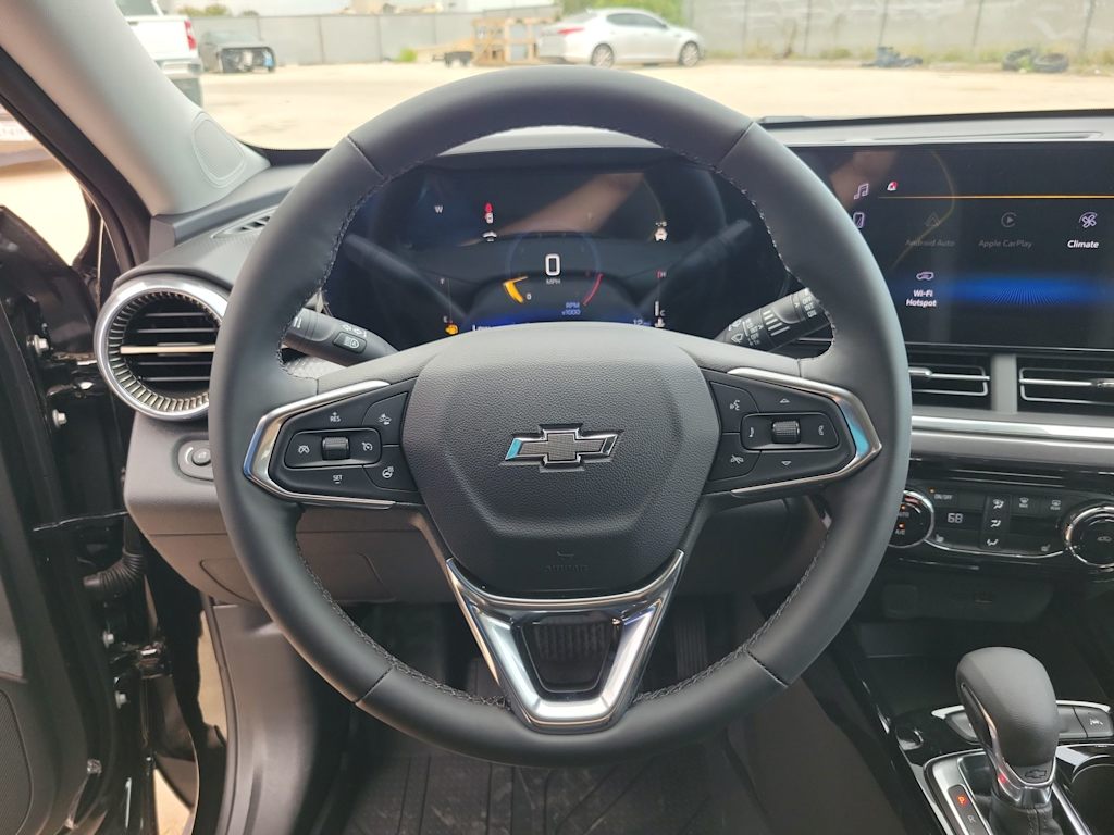 Thumbnail: 2026 Chevrolet Trax - 14