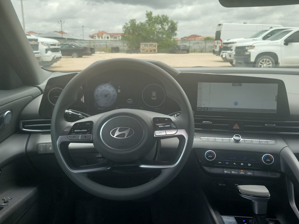 Thumbnail: 2024 Hyundai Elantra - 9