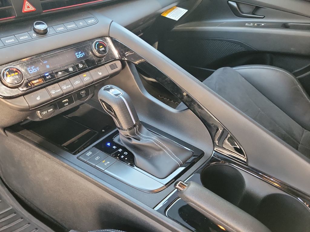 Thumbnail: 2025 Hyundai Elantra - 14