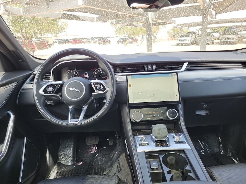 Thumbnail: 2024 Jaguar F-Pace - 10