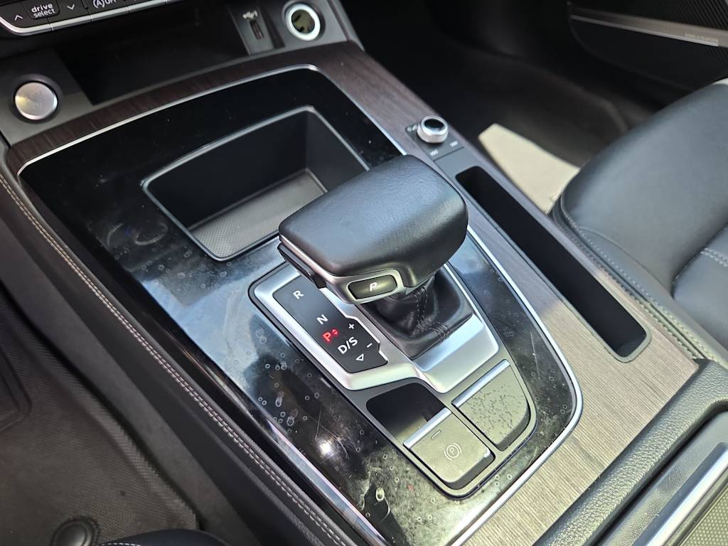 Thumbnail: 2022 Audi Q5 - 22
