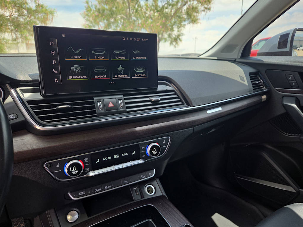 Thumbnail: 2022 Audi Q5 - 25