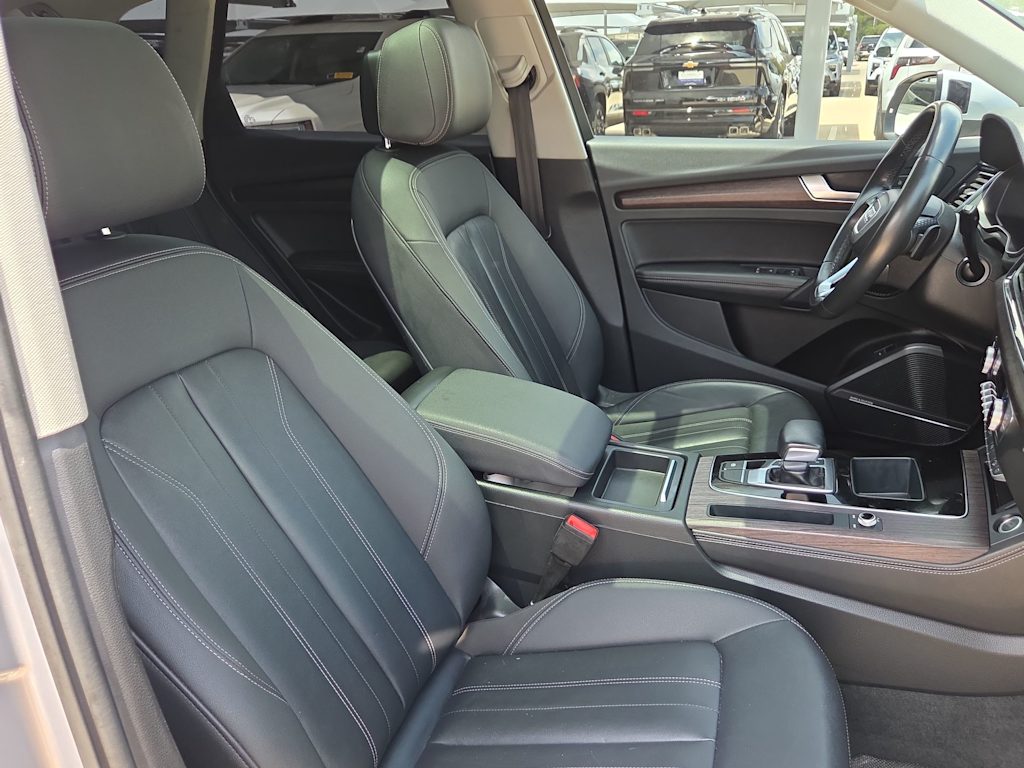Thumbnail: 2022 Audi Q5 - 12