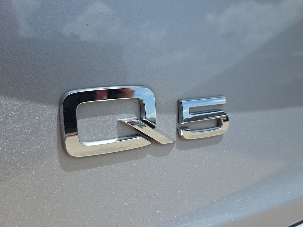Thumbnail: 2022 Audi Q5 - 7