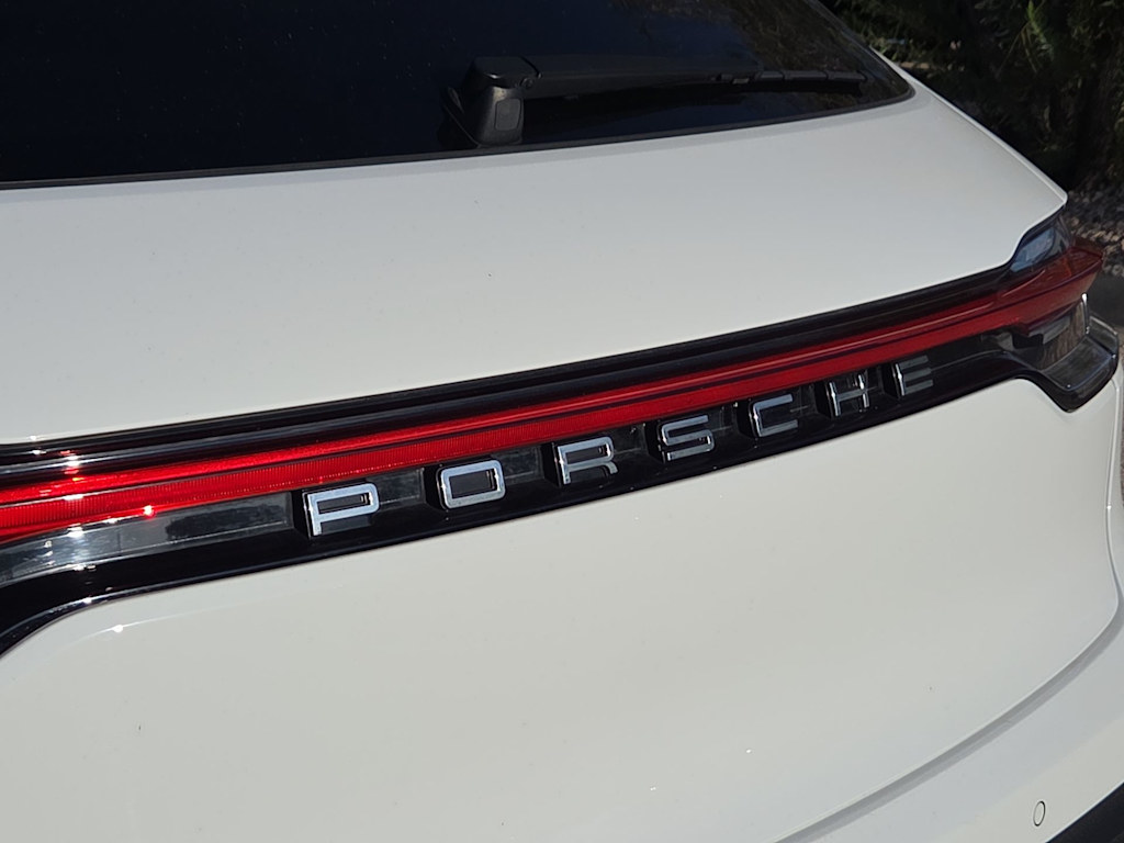 Thumbnail: 2022 Porsche Macan - 6
