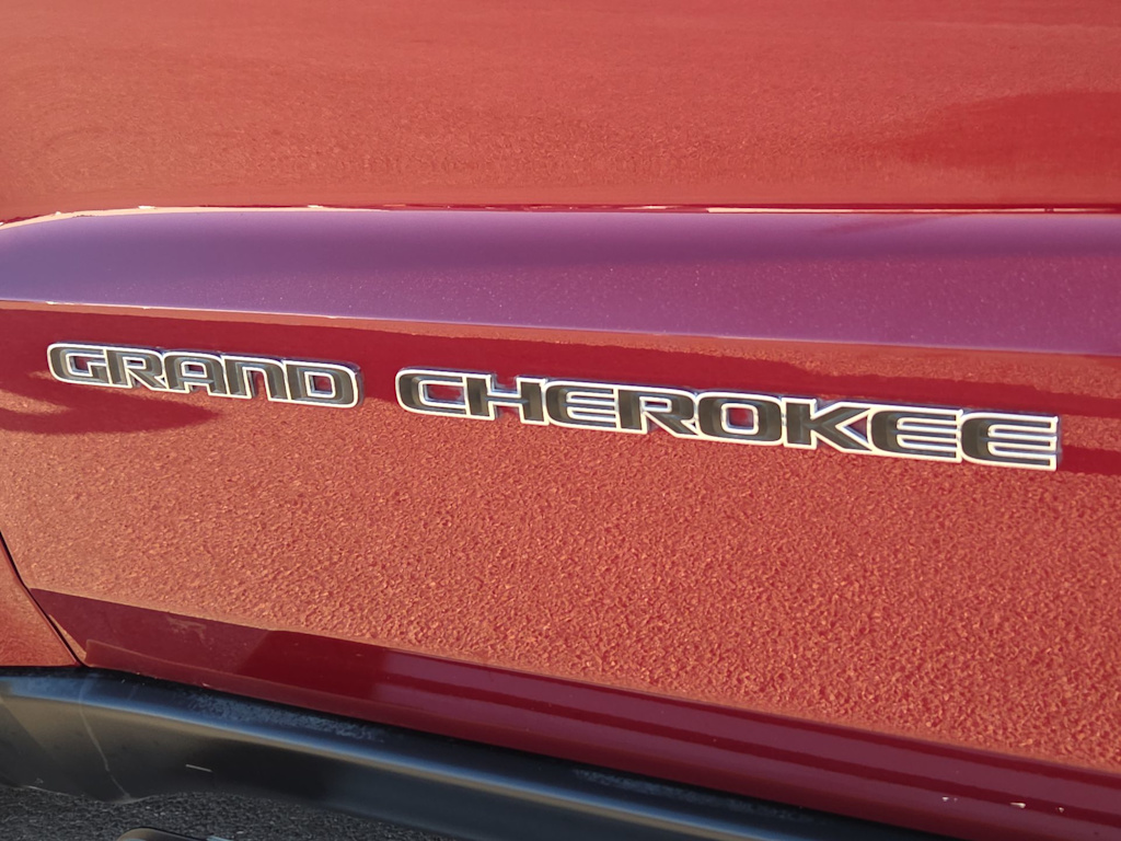 Thumbnail: 2021 Jeep Grand Cherokee - 6