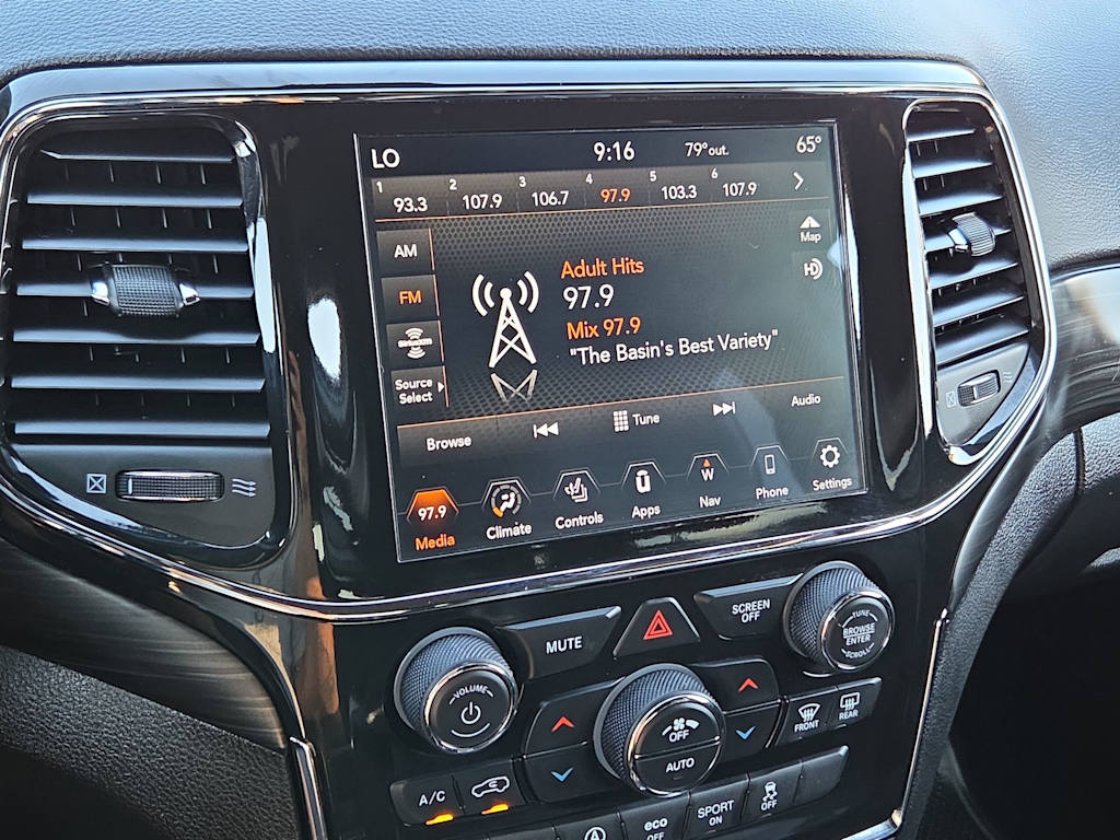 Thumbnail: 2021 Jeep Grand Cherokee - 24