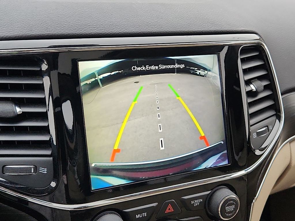 Thumbnail: 2020 Jeep Grand Cherokee - 24