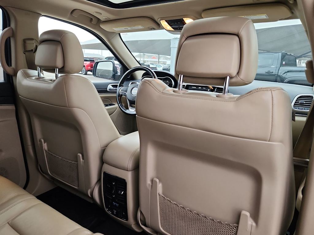 Thumbnail: 2020 Jeep Grand Cherokee - 12