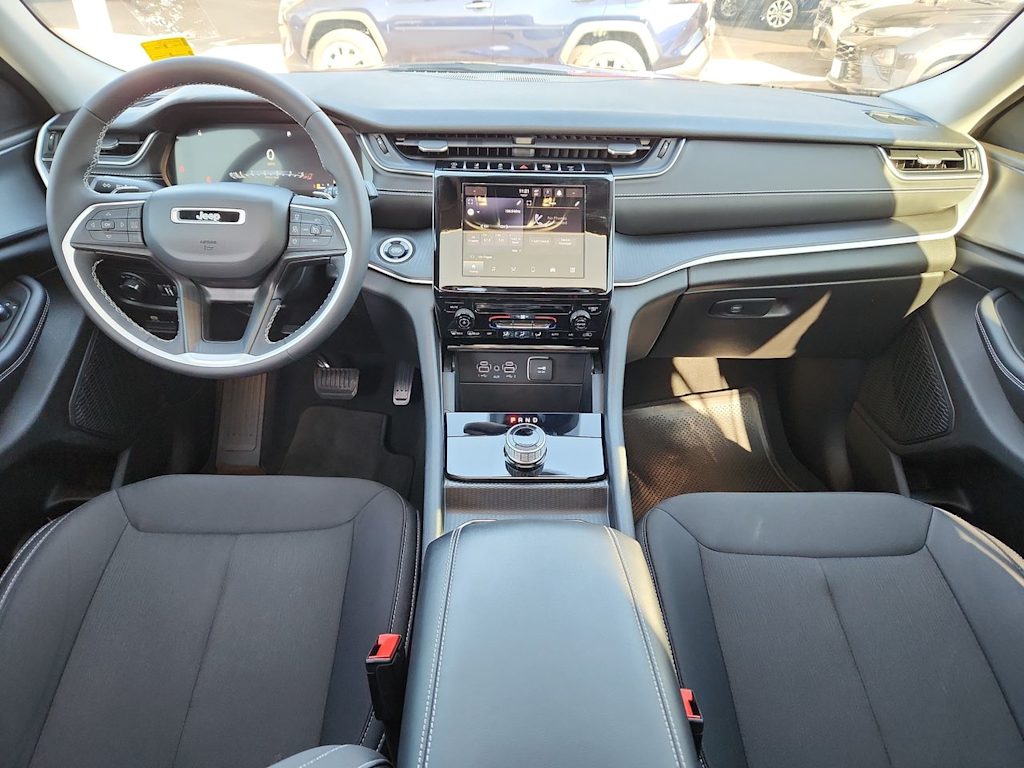 Thumbnail: 2024 Jeep Grand Cherokee - 2