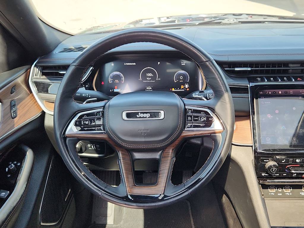 Thumbnail: 2023 Jeep Grand Cherokee - 12