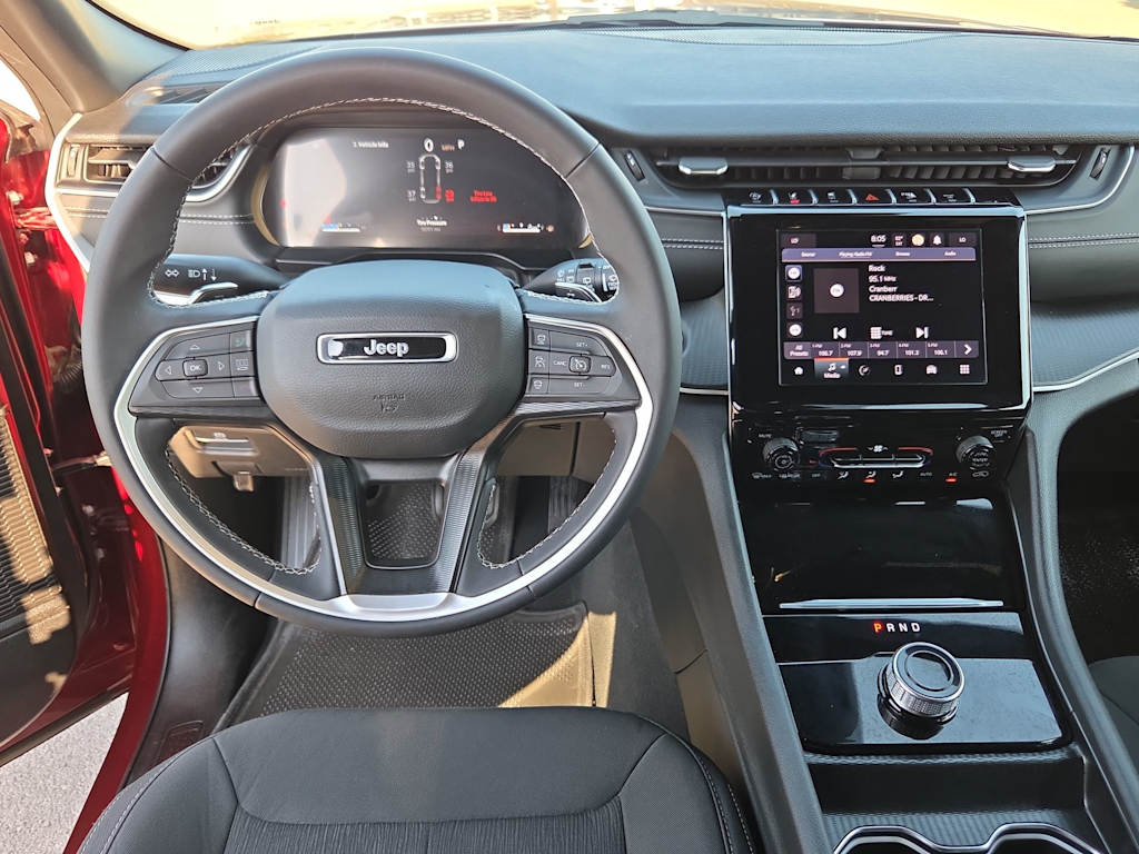 Thumbnail: 2025 Jeep Grand Cherokee L - 9