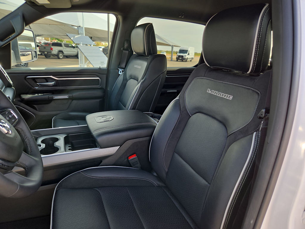Thumbnail: 2025 RAM 1500 - 11