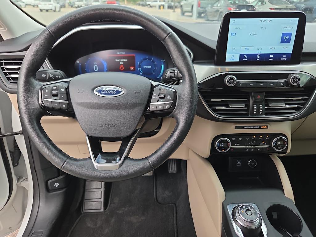 Thumbnail: 2021 Ford Escape - 9