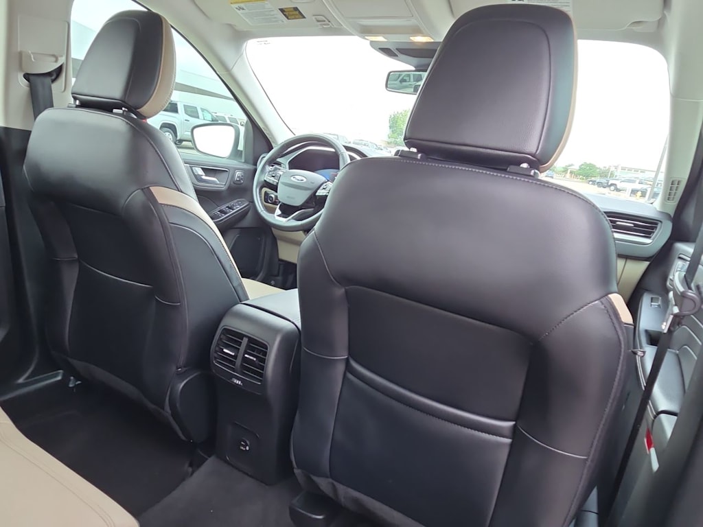 Thumbnail: 2021 Ford Escape - 11