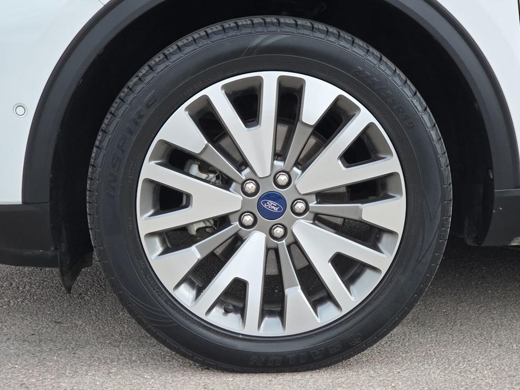 Thumbnail: 2021 Ford Escape - 7