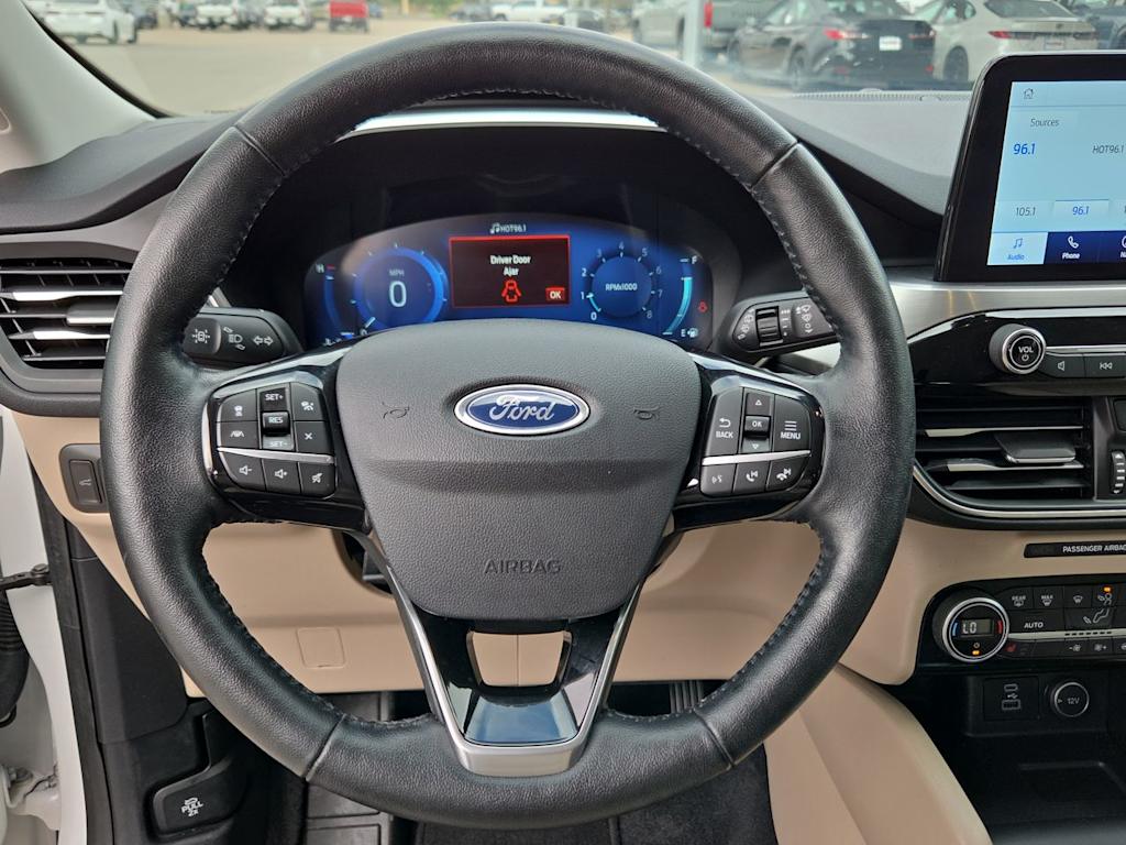 Thumbnail: 2021 Ford Escape - 13