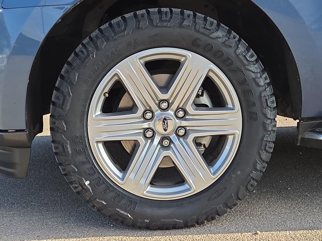 Thumbnail: 2019 Ford Expedition - 6