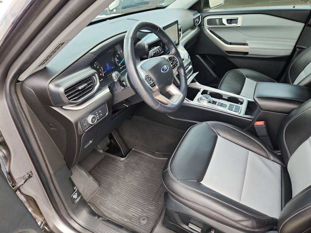 Thumbnail: 2022 Ford Explorer - 11