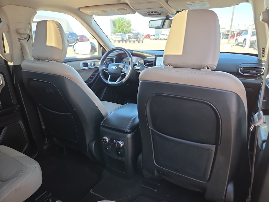 Thumbnail: 2020 Ford Explorer - 12