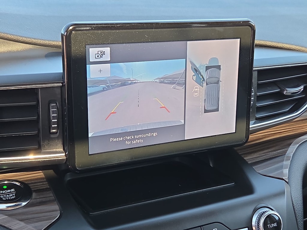 Thumbnail: 2020 Ford Explorer - 25
