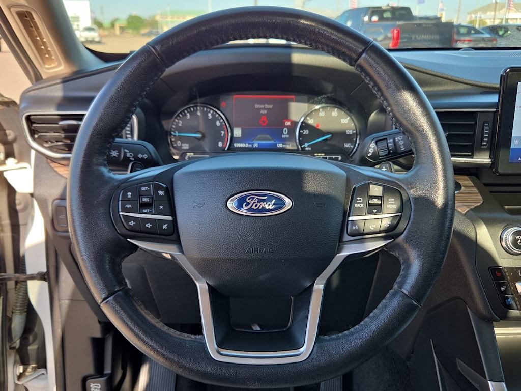 Thumbnail: 2020 Ford Explorer - 14