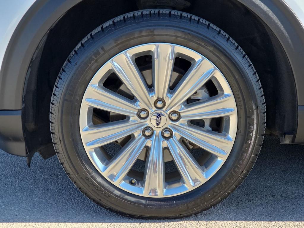 Thumbnail: 2020 Ford Explorer - 8