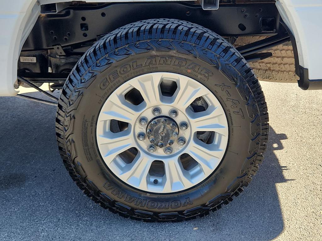 2022 Ford F-250 XLT 8