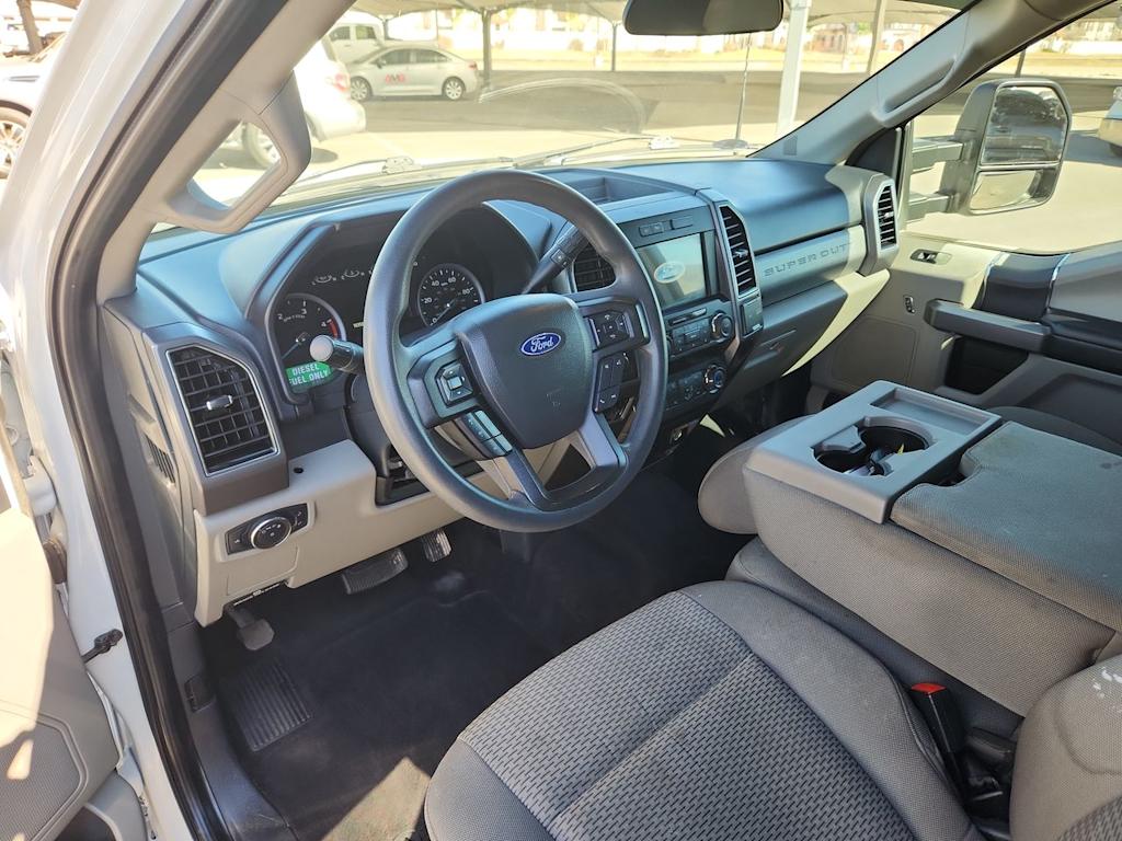 2022 Ford F-250 XLT 2