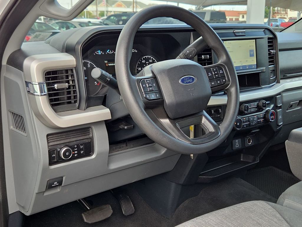 Thumbnail: 2025 Ford F-350 - 2