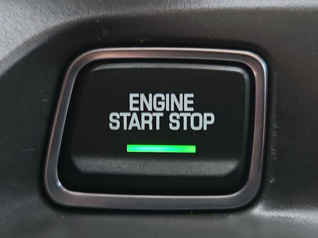 Thumbnail: 2018 Chevrolet Camaro - 25