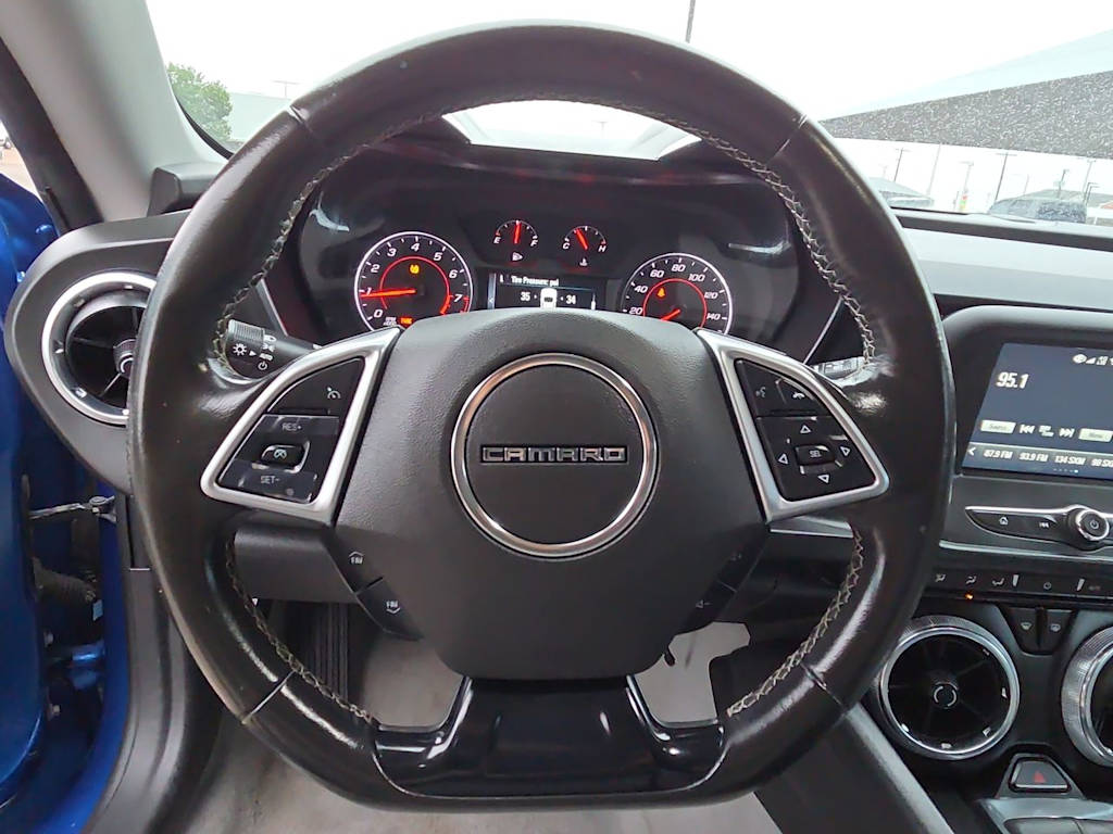 Thumbnail: 2018 Chevrolet Camaro - 11