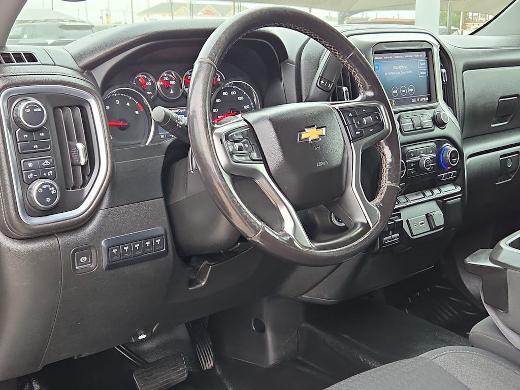 Thumbnail: 2022 Chevrolet Silverado 2500 - 2