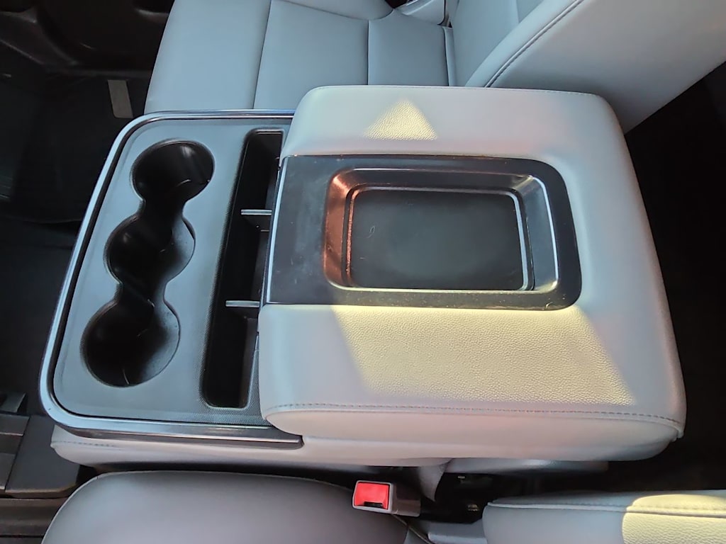 Thumbnail: 2019 Chevrolet Silverado 3500 - 15